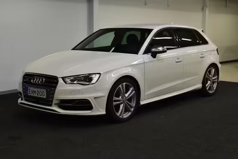 Valkoinen Käytetty 2015 Audi S3 Viistoperä | 35 400 € - Kuva 1/4