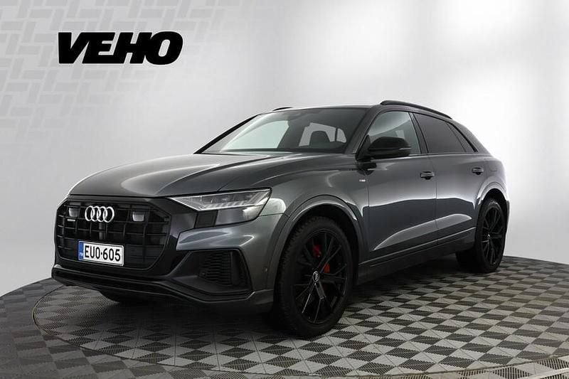 Käytetty Audi Q8 S-Line 462 HP (339 kW) 2023 Harmaa Katumaasturi