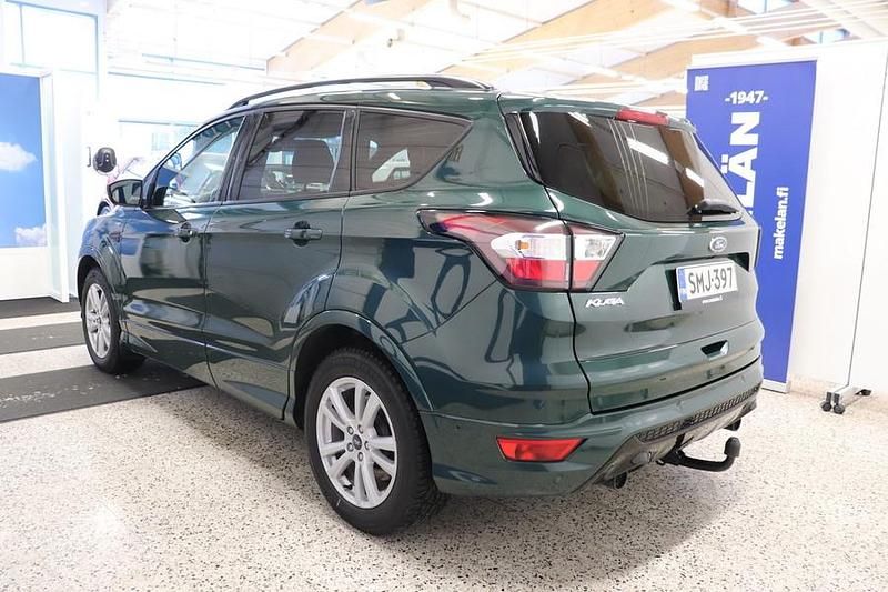 Käytetty Ford Kuga ST-Line 120 HP (88 kW) 2018 Vihreä Katumaasturi