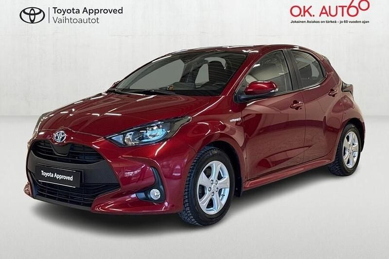 Punainen Käytetty 2021 Toyota Yaris Hybrid Active Viistoperä | 19 290 € (Perustarjous) - Kuva 1/4