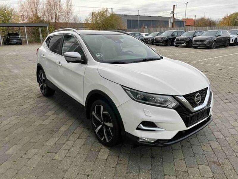 Valkoinen Käytetty 2019 Nissan Qashqai Tekna+ Katumaasturi | 17 900 € (Kallis) - Kuva 1/3