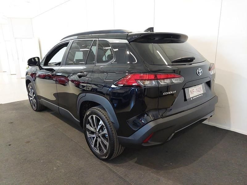 Käytetty Toyota Corolla Cross Edition 190 HP (139 kW) 2024 Musta Katumaasturi