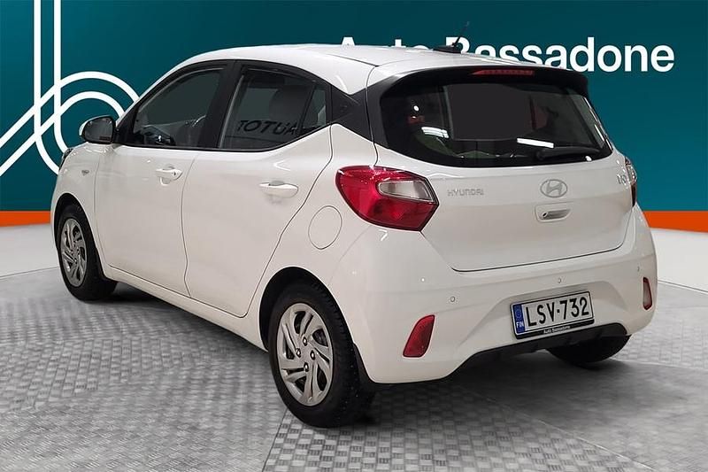 Käytetty Hyundai i10 Comfort 63 HP (46 kW) 2024 Viistoperä