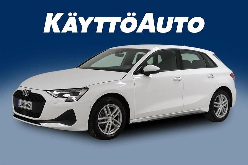 Käytetty Audi A3 Sportback e-tron Design 116 HP (85 kW) 2024 Valkoinen Viistoperä
