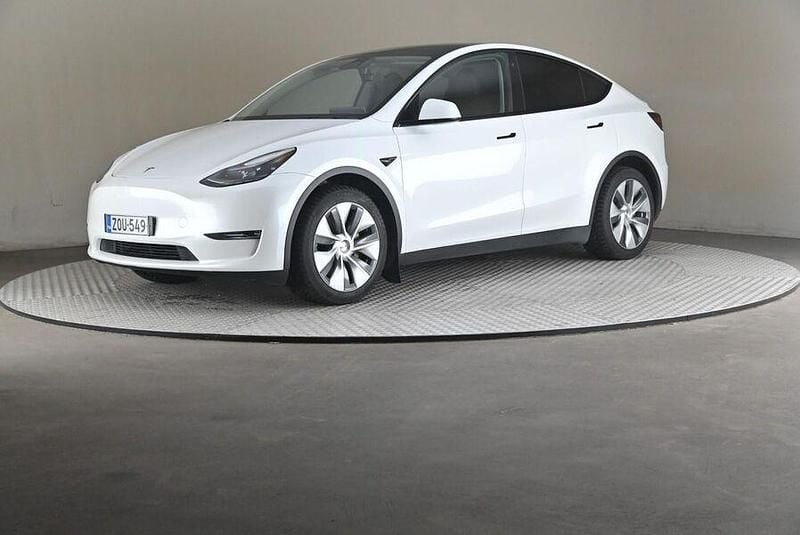 Käytetty Tesla Model Y Long Range AWD 378 kW (514 HP) 2023 Katumaasturi