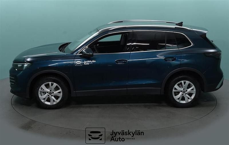 Käytetty VW Tiguan Elegance 204 HP (150 kW) 2025 Sininen Katumaasturi
