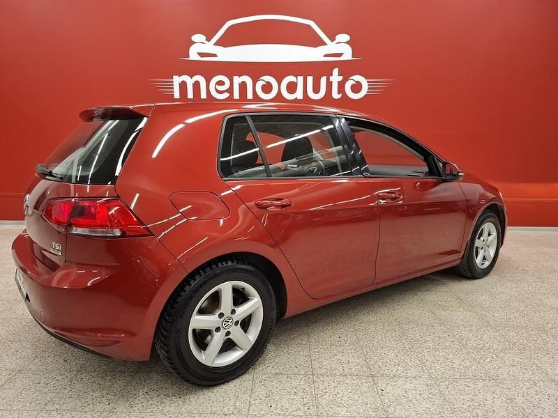 Käytetty VW Golf VII Comfortline 122 HP (89 kW) 2013 Viistoperä