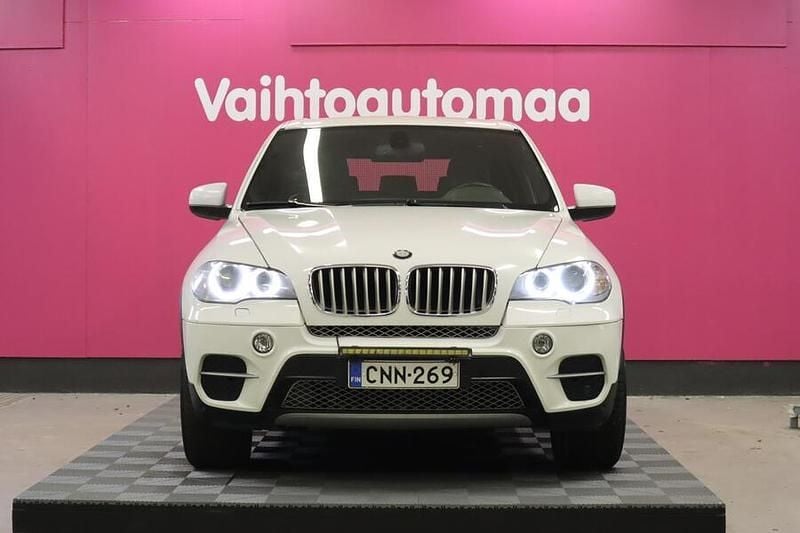 Käytetty BMW X5 306 HP (225 kW) 2012 Katumaasturi