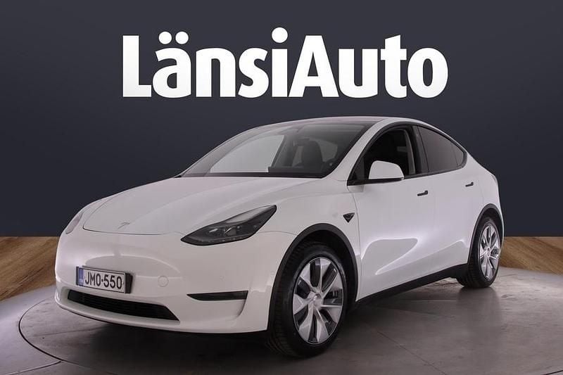 Käytetty 2022 Tesla Model Y Katumaasturi | 30 800 € (Hyvä tarjous) - Kuva 1/2