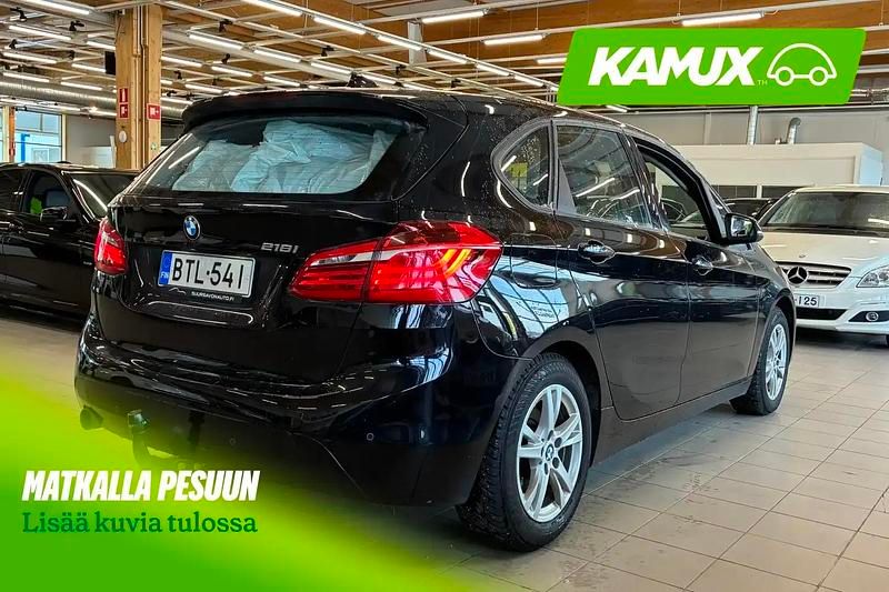 Käytetty BMW 218 Active Tourer Comfort Edition 136 HP (100 kW) 2016 Musta Tila-auto