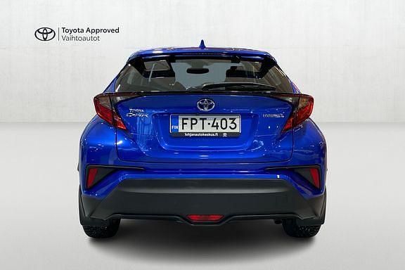 Käytetty Toyota C-HR Active 122 HP (89 kW) 2020 8x2 Katumaasturi