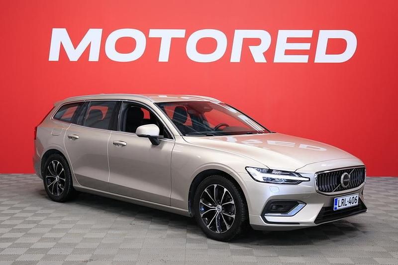 Käytetty Volvo V60 Business Edition 163 HP (119 kW) 2023 Farmari