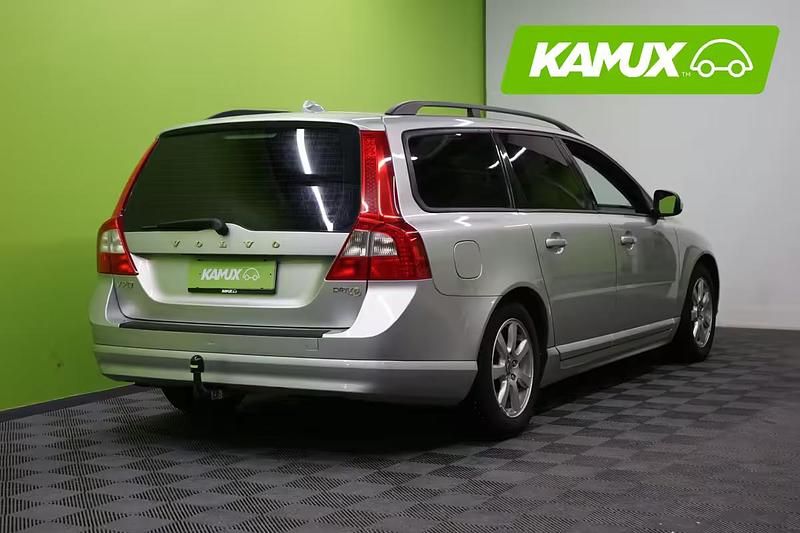 Käytetty Volvo V70 Drive Kinetic 209 HP (153 kW) 2005 Sininen Farmari