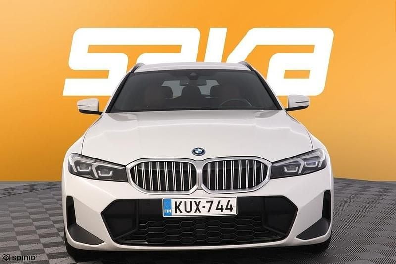 Käytetty BMW 330e M Sport 292 HP (214 kW) 2023 Farmari
