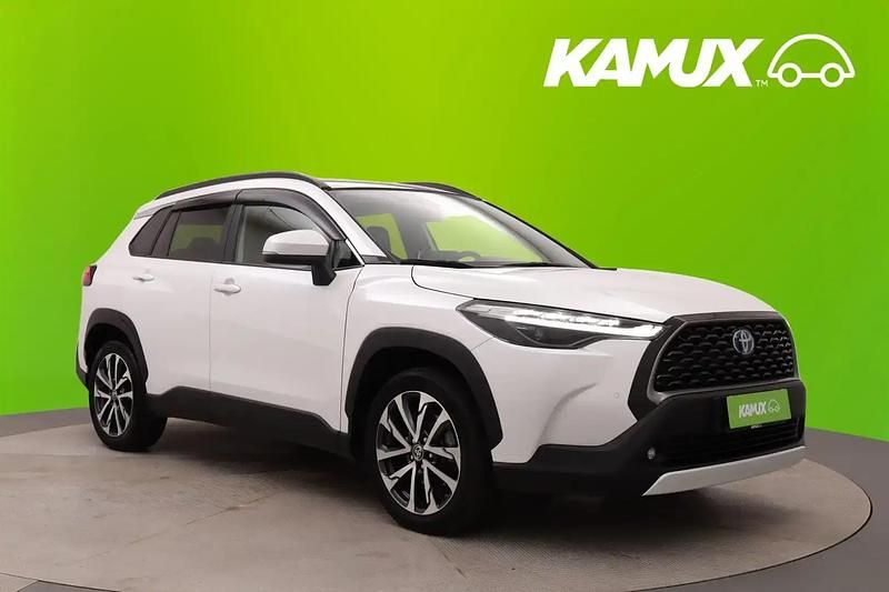 Valkoinen Käytetty 2023 Toyota Corolla Cross Executive Katumaasturi | 41 840 € (Perustarjous) - Kuva 1/4