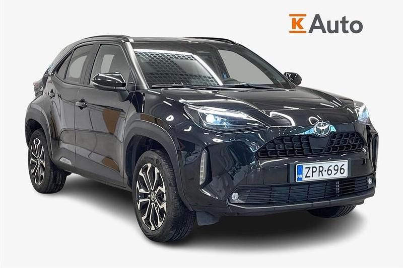 Käytetty 2025 Toyota Yaris Cross Edition Katumaasturi | 32 790 € - Kuva 1/4