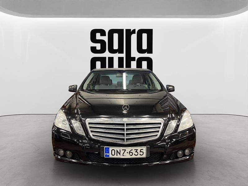 Käytetty Mercedes E220 170 HP (125 kW) 2010 Sedan