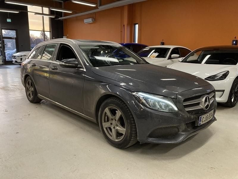 Käytetty 2015 Mercedes C180 Business Farmari | 10 400 € (Perustarjous) - Kuva 1/3