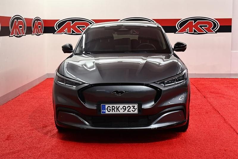 Käytetty Ford Mustang Mach-E Premium 258 kW (351 HP) 2024 Harmaa Katumaasturi