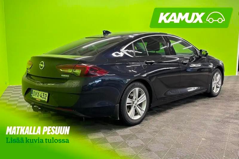 Käytetty Opel Insignia Innovation 165 HP (121 kW) 2018 Sininen Sedan