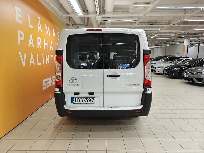 Käytetty Toyota Proace Active 128 HP (94 kW) 2015 Tila-auto