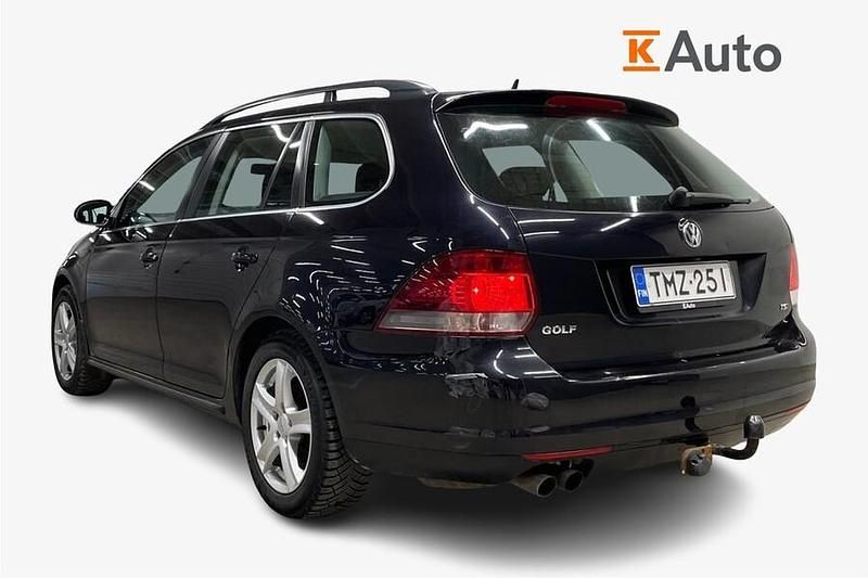 Käytetty VW Golf Comfortline 122 HP (89 kW) 2011 Musta Farmari