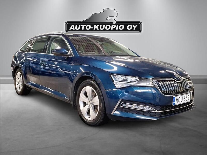 Sininen Käytetty 2022 Skoda Superb Ambition Farmari | 25 890 € (Perustarjous) - Kuva 1/4