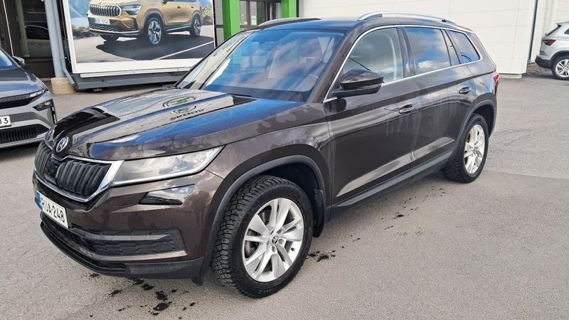 Ruskea Käytetty 2019 Skoda Kodiaq Ambition Katumaasturi | 27 900 € (Hyvä tarjous) - Kuva 1/4