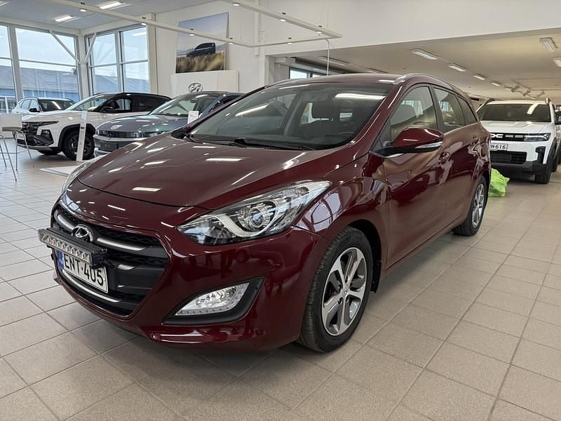 Punainen Käytetty 2016 Hyundai i30 Comfort Farmari | 9 890 € (Hyvä tarjous) - Kuva 1/4