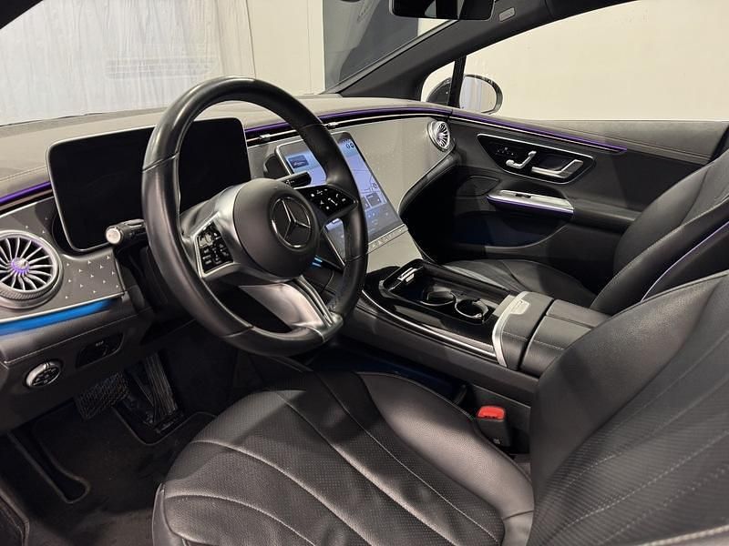 Käytetty Mercedes EQE300 Premium 180 kW (245 HP) 2023 Musta Sedan