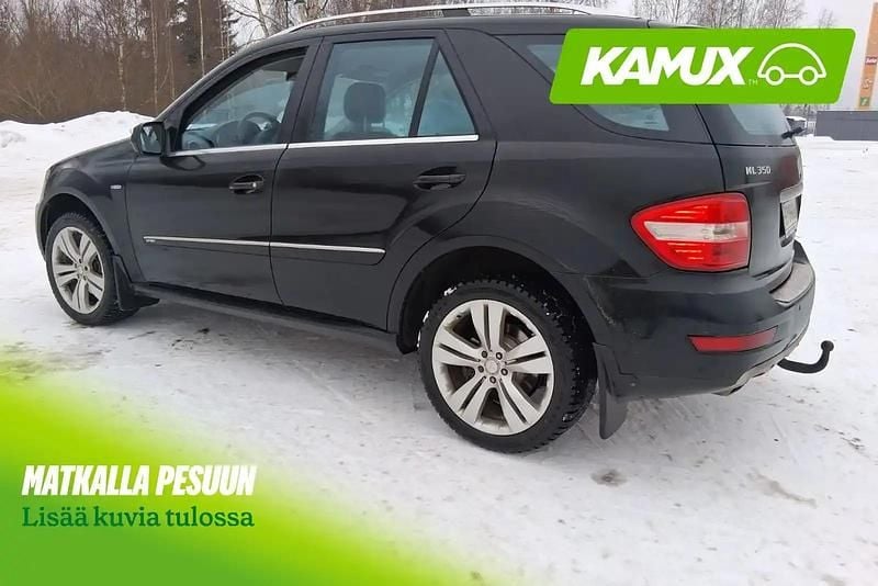Käytetty Mercedes ML350 211 HP (155 kW) 2010 Musta Katumaasturi