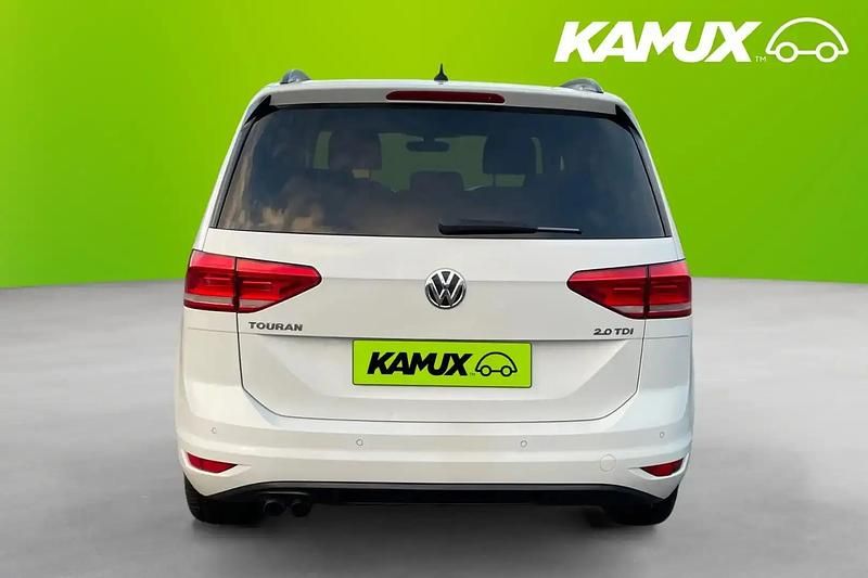 Käytetty VW Touran 150 HP (110 kW) 2017 Valkoinen Tila-auto
