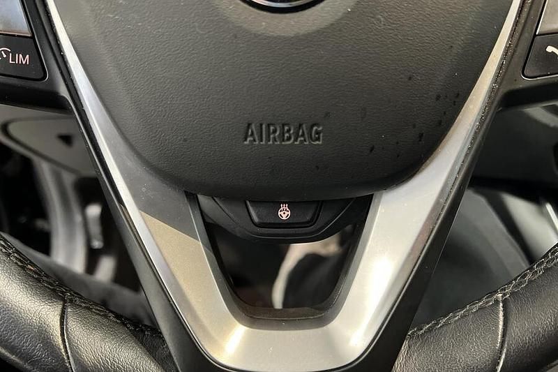 Käytetty BMW 320e Sport Line 204 HP (150 kW) 2022 Farmari