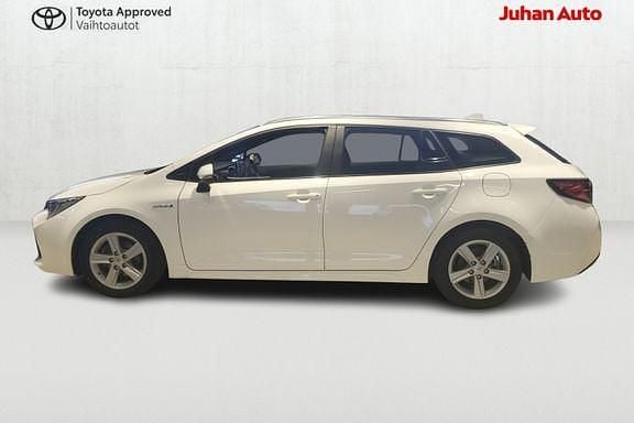 Käytetty Toyota Corolla Active 122 HP (89 kW) 2021 Valkoinen Farmari