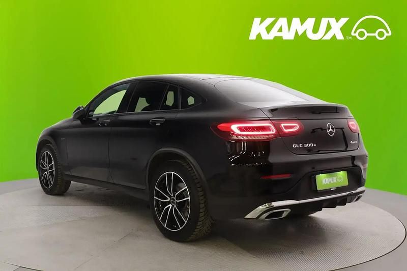 Käytetty Mercedes GLC300e Business 211 HP (155 kW) 2020 Musta Coupe - kaksiovinen
