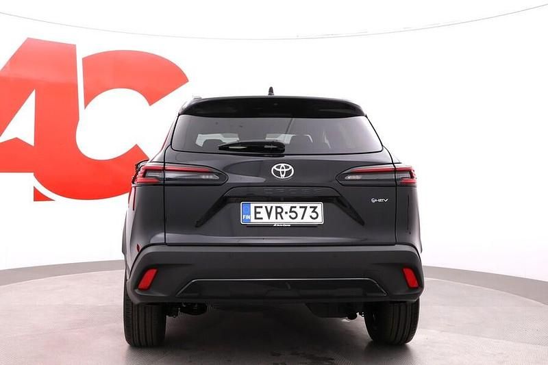 Käytetty Toyota Corolla Cross 140 HP (102 kW) 2025 Harmaa Katumaasturi