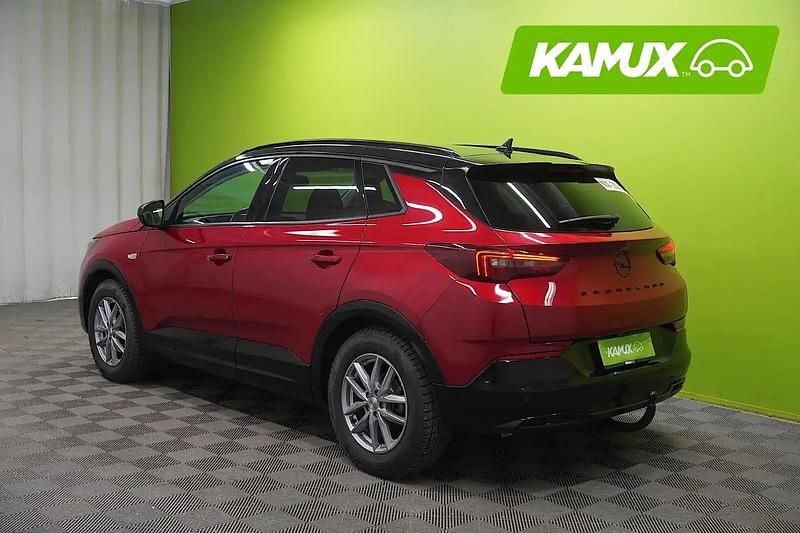 Käytetty Opel Grandland X Ultimate 131 HP (96 kW) 2022 Punainen Katumaasturi