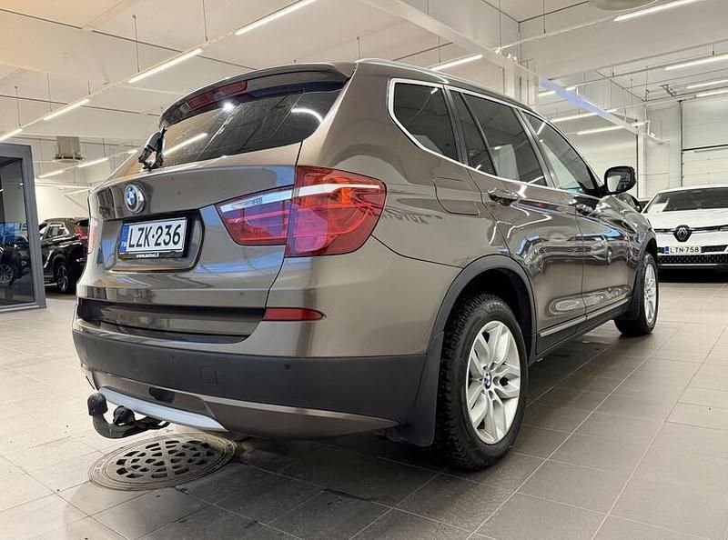 Käytetty BMW X3 Sport Line 184 HP (135 kW) 2012 Ruskea Katumaasturi
