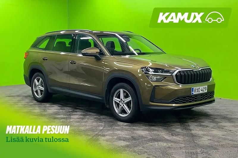 Käytetty Skoda Kodiaq Selection 150 HP (110 kW) 2025 Bronx gold pearlescent Katumaasturi