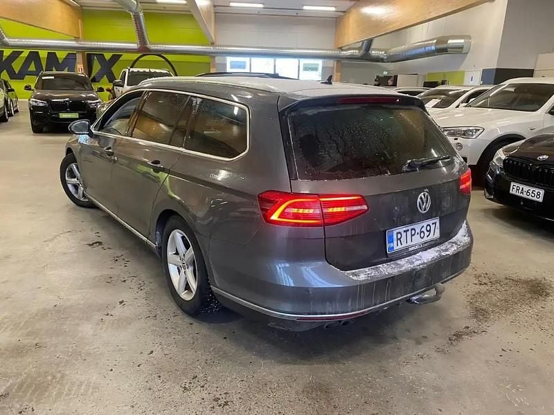 Käytetty VW Passat 190 HP (139 kW) 2015 Hopea / harmaa Farmari