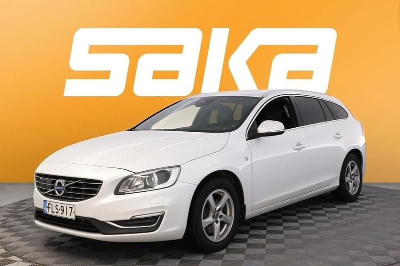Käytetty Volvo V60 Business Edition 181 HP (133 kW) 2015 Farmari