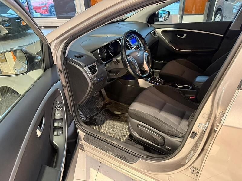 Käytetty Hyundai i30 Comfort 135 HP (99 kW) 2016 Farmari