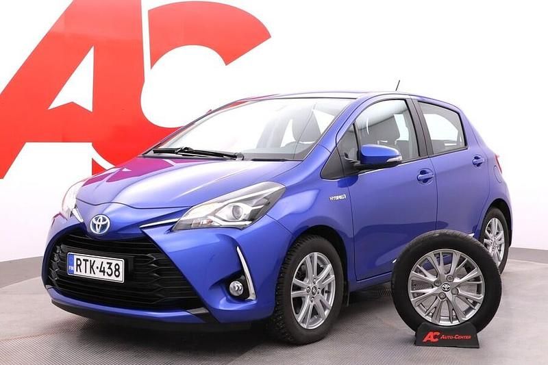 Sininen Käytetty 2017 Toyota Yaris Hybrid Edition Viistoperä | 16 890 € (Perustarjous) - Kuva 1/4