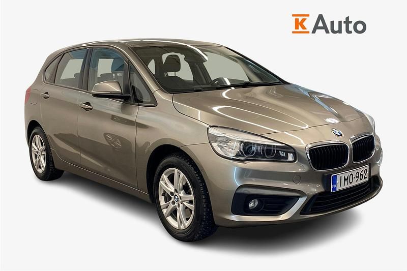Käytetty BMW 218 Active Tourer 136 HP (100 kW) 2016 Hopea Tila-auto