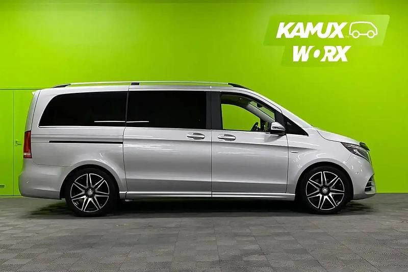 Käytetty Mercedes V250 Exclusive 190 HP (139 kW) 2016 Hopea / harmaa Tila-auto