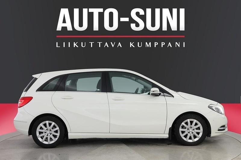 Käytetty Mercedes B180 Business 109 HP (80 kW) 2013 Tila-auto