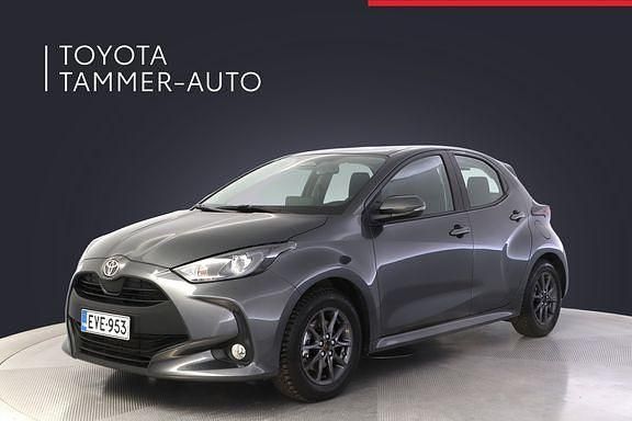 Harmaa Käytetty 2024 Toyota Yaris Viistoperä | 23 480 € (Hieman kallis) - Kuva 1/4