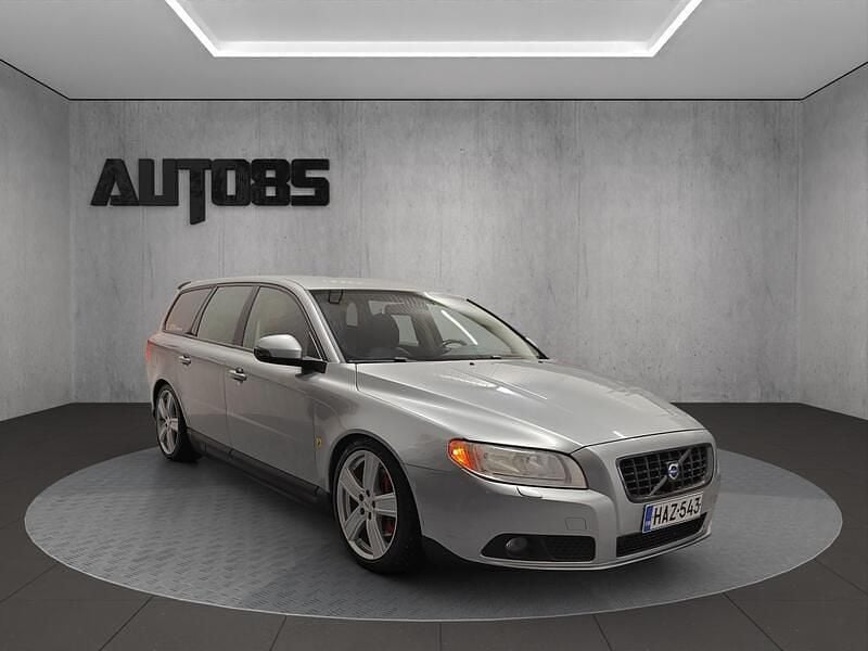 Käytetty Volvo V70 Kinetic 163 HP (119 kW) 2008 Farmari