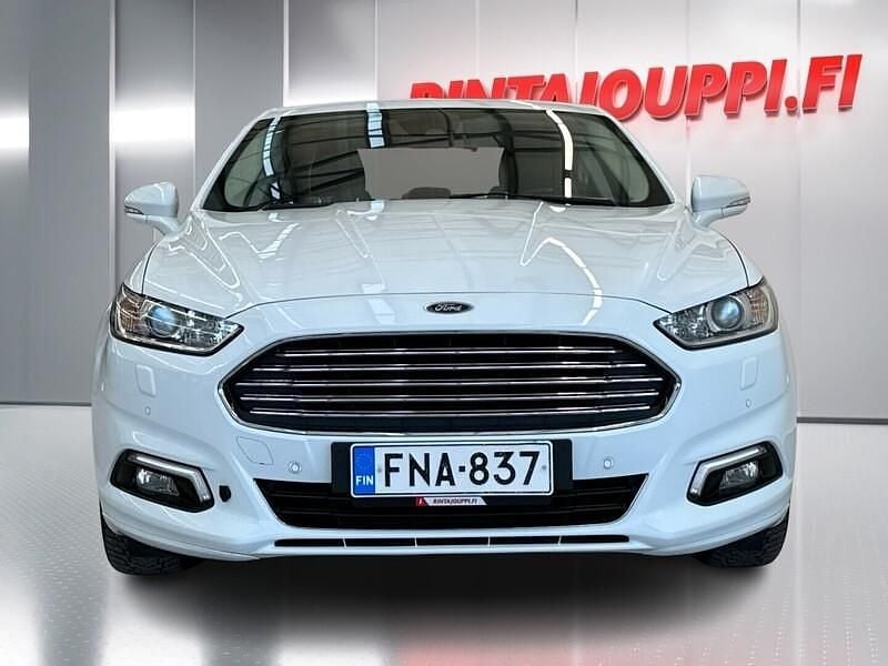 Käytetty Ford Mondeo Titanium 188 HP (138 kW) 2018 Sedan