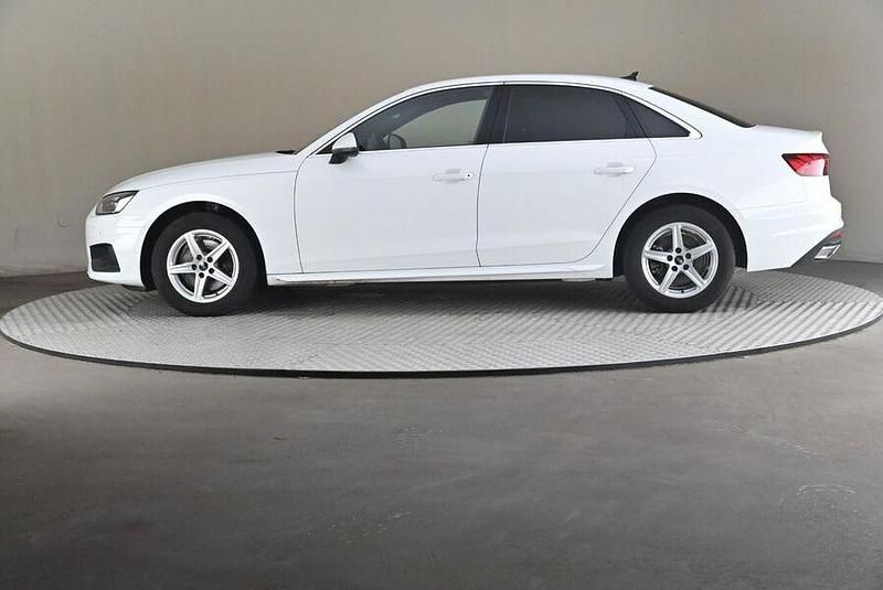 Käytetty Audi A4 Business 150 HP (110 kW) 2021 Sedan